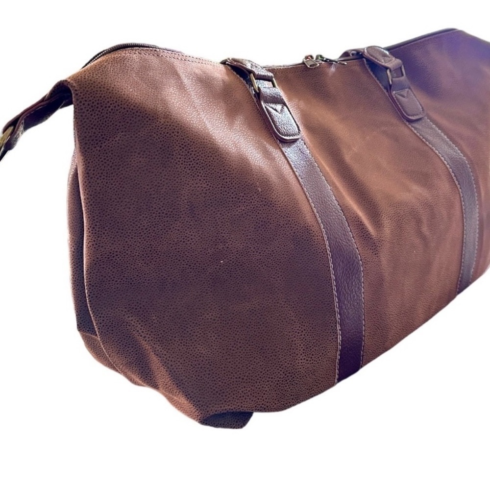 MATCHING 4 PIECE SET OF TRAVEL BAGS, NWOT. FAUX BROWN LEATHER. - Picture 3 of 15